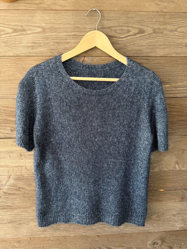 Knitted grey Arigato Tee shirt